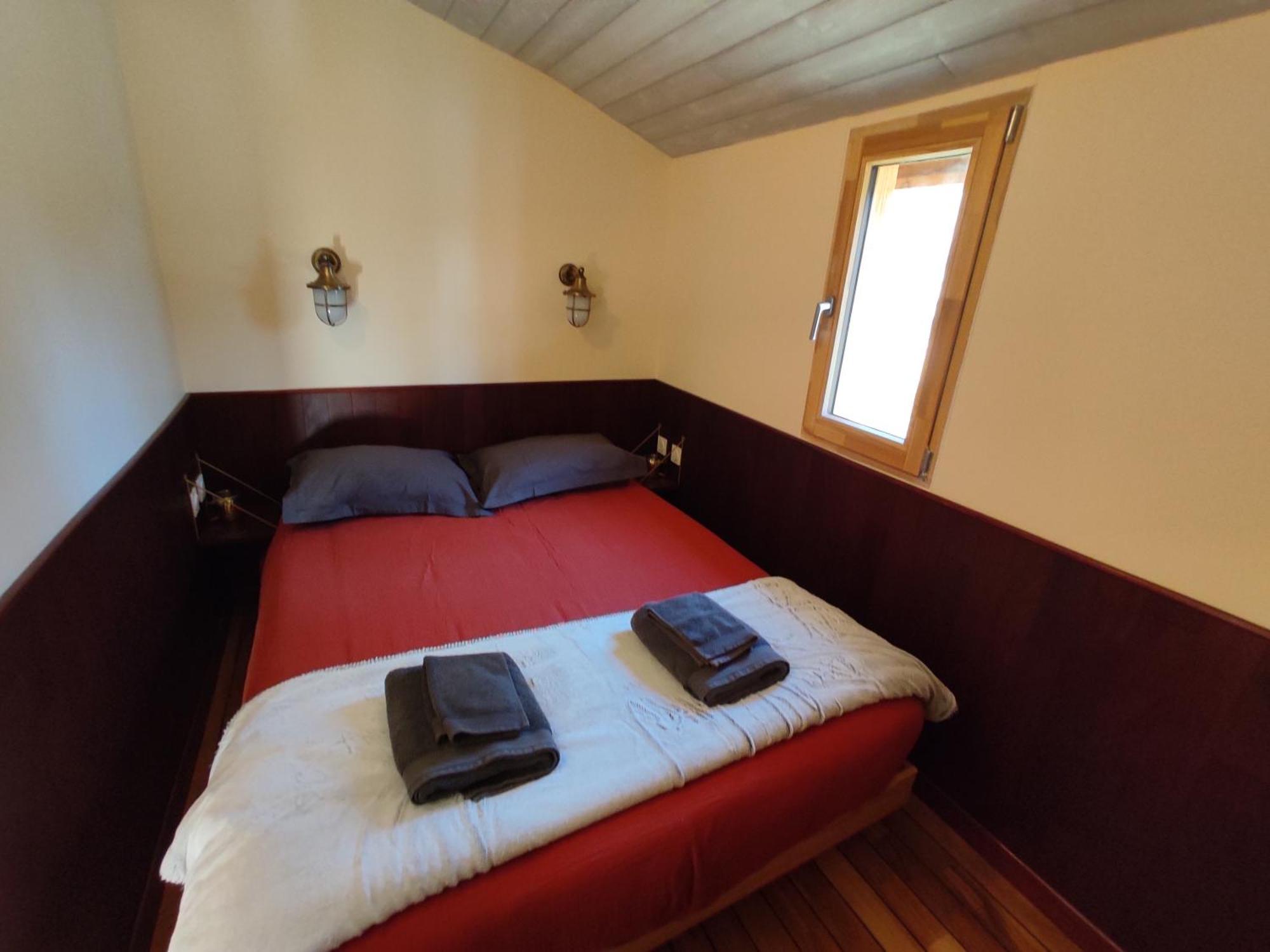 Domaine De La Clauzade Bed & Breakfast Saint-Germain-les-Vergnes Oda fotoğraf