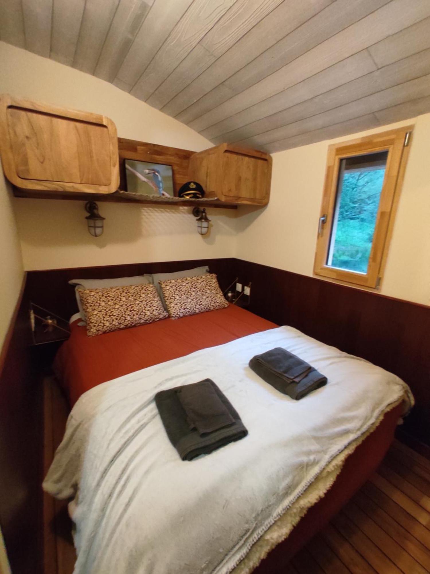 Domaine De La Clauzade Bed & Breakfast Saint-Germain-les-Vergnes Dış mekan fotoğraf