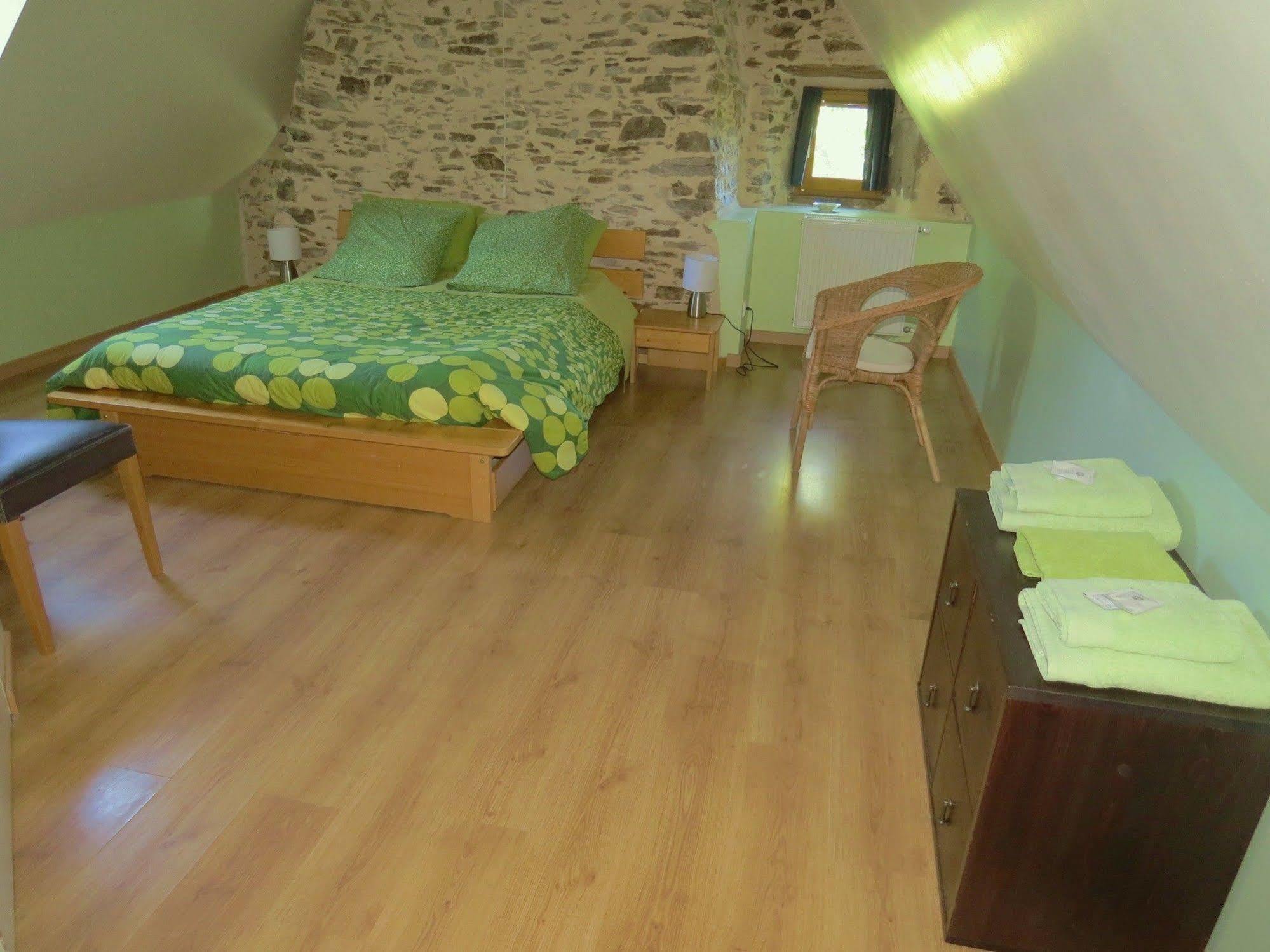 Domaine De La Clauzade Bed & Breakfast Saint-Germain-les-Vergnes Dış mekan fotoğraf