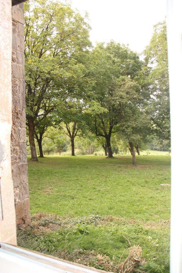 Domaine De La Clauzade Bed & Breakfast Saint-Germain-les-Vergnes Dış mekan fotoğraf